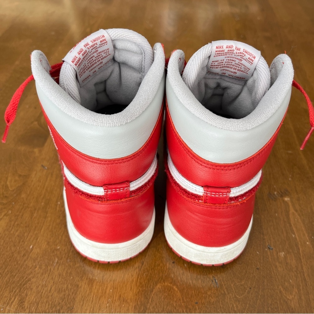 Women’s Nike Jordan 1 Retro OG Varsity Red. 7.5 - Picture 5 of 8